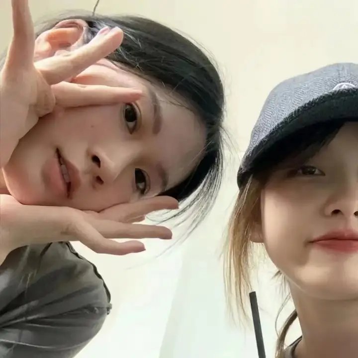 彩凤云裳